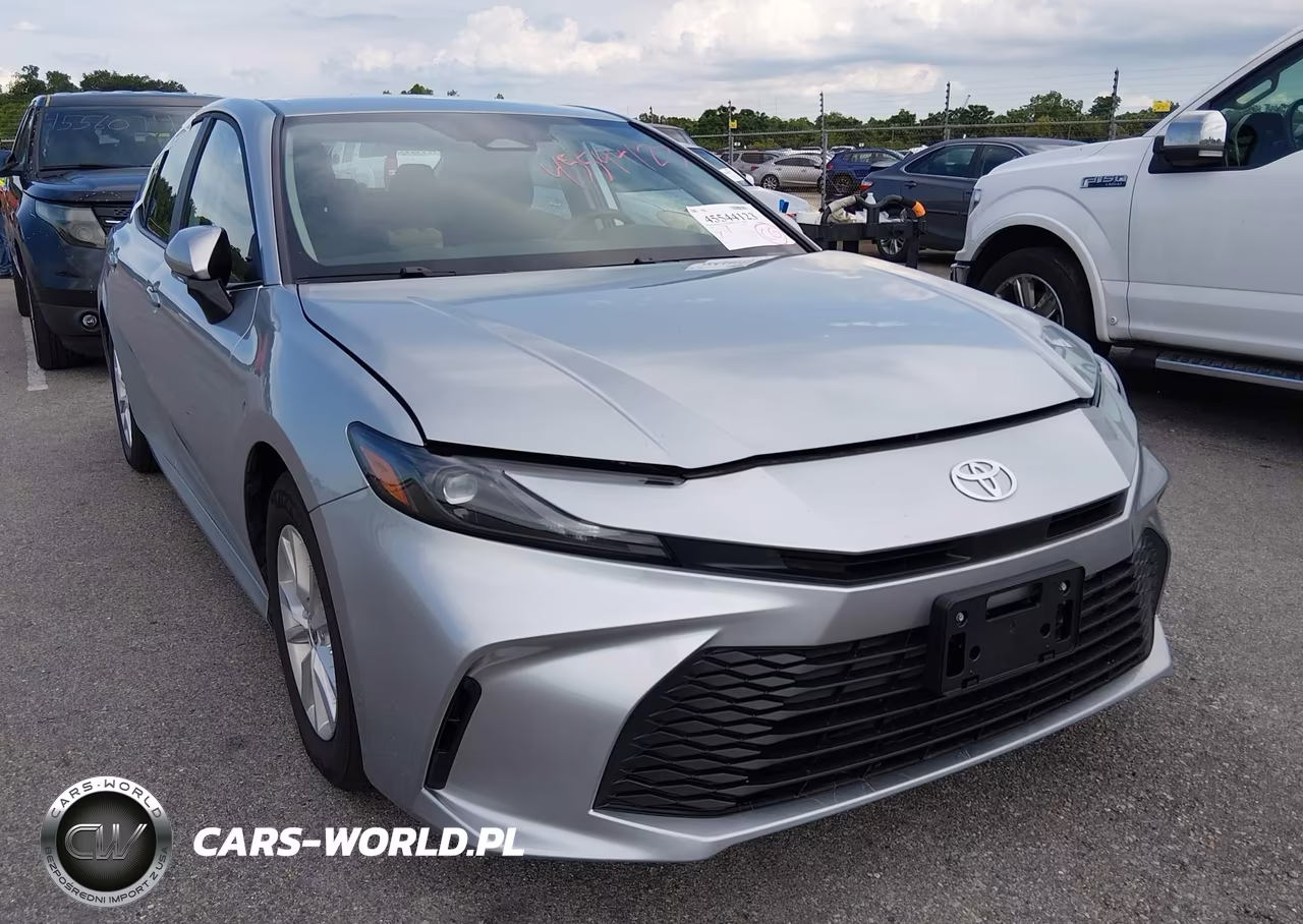 2026 Toyota Camry Le – zdjęcie 1 z 11