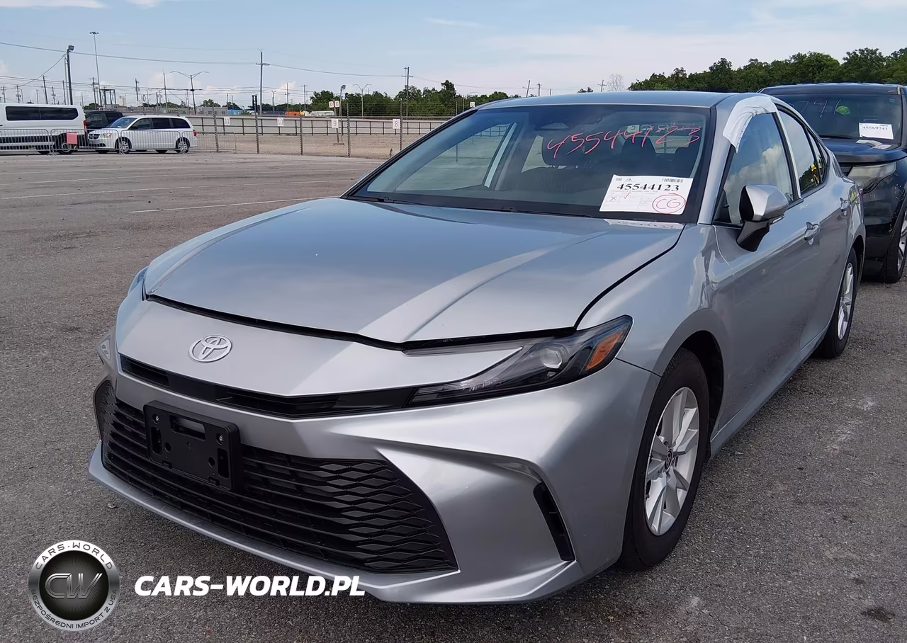 2026 Toyota Camry Le VIN:4T1DAACK1TU720692 - 2