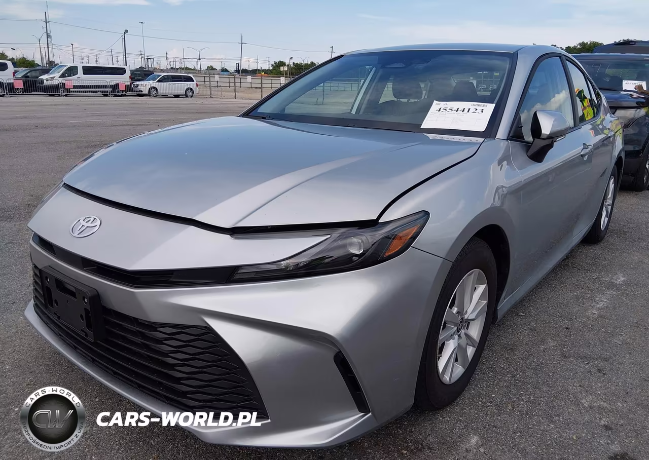 2026 Toyota Camry Le VIN:4T1DAACK1TU720692 - 6