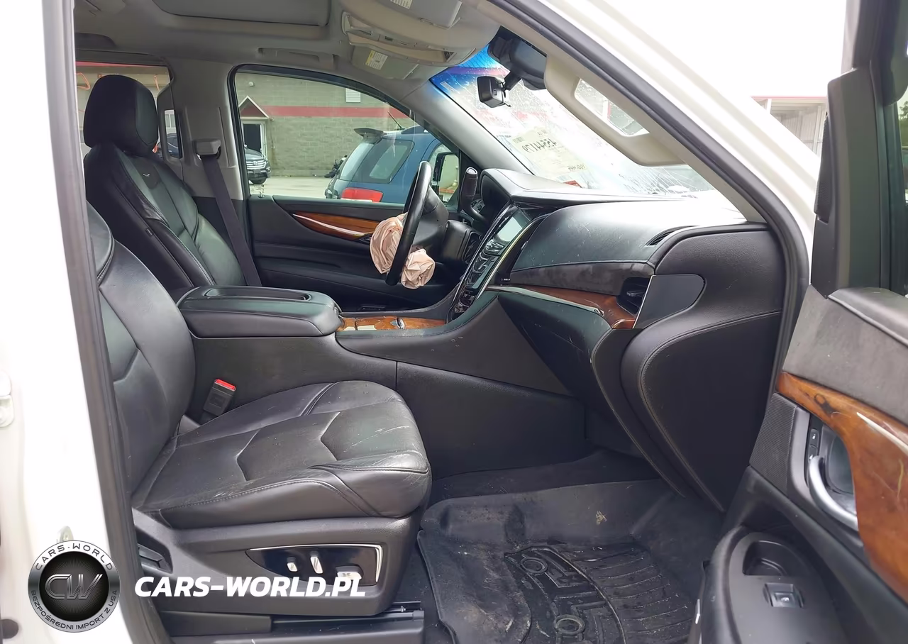 2017 Cadillac Escalade Luxury VIN:1GYS4BKJXHR214705 - 5