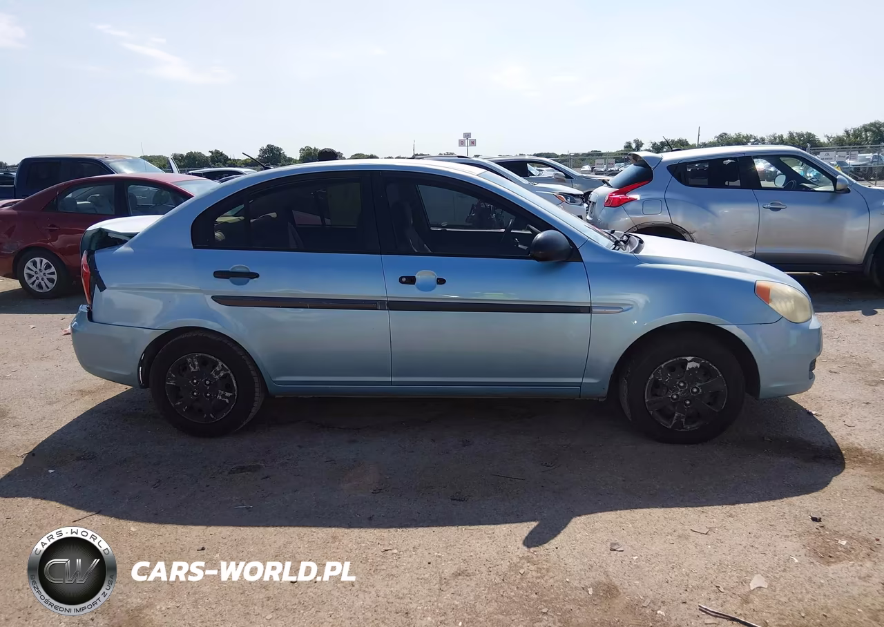 2009 Hyundai Accent Gls VIN:KMHCM46C79U315258 - 13