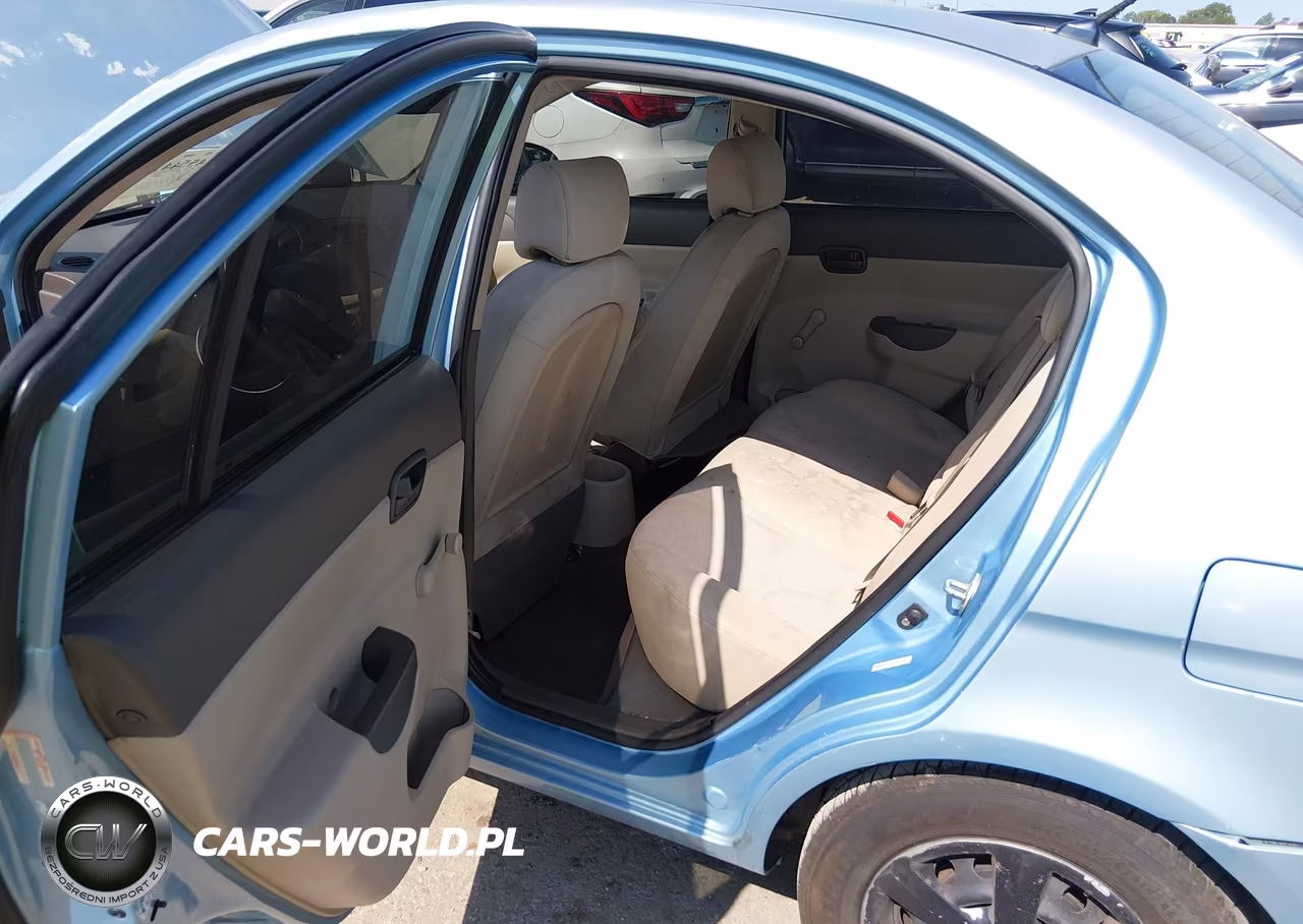 2009 Hyundai Accent Gls VIN:KMHCM46C79U315258 - 8