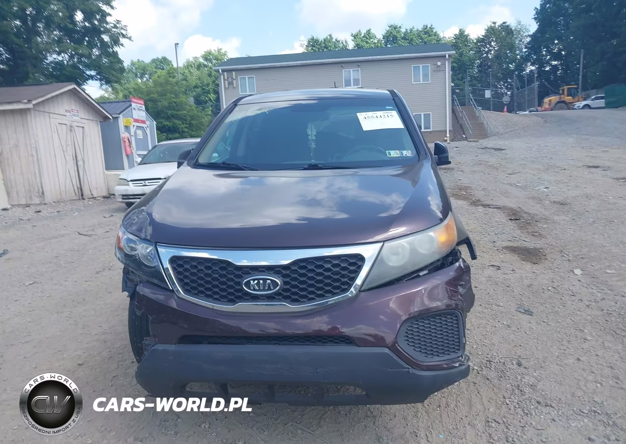 2011 Kia Sorento Lx VIN:5XYKT3A11BG147255 - 12