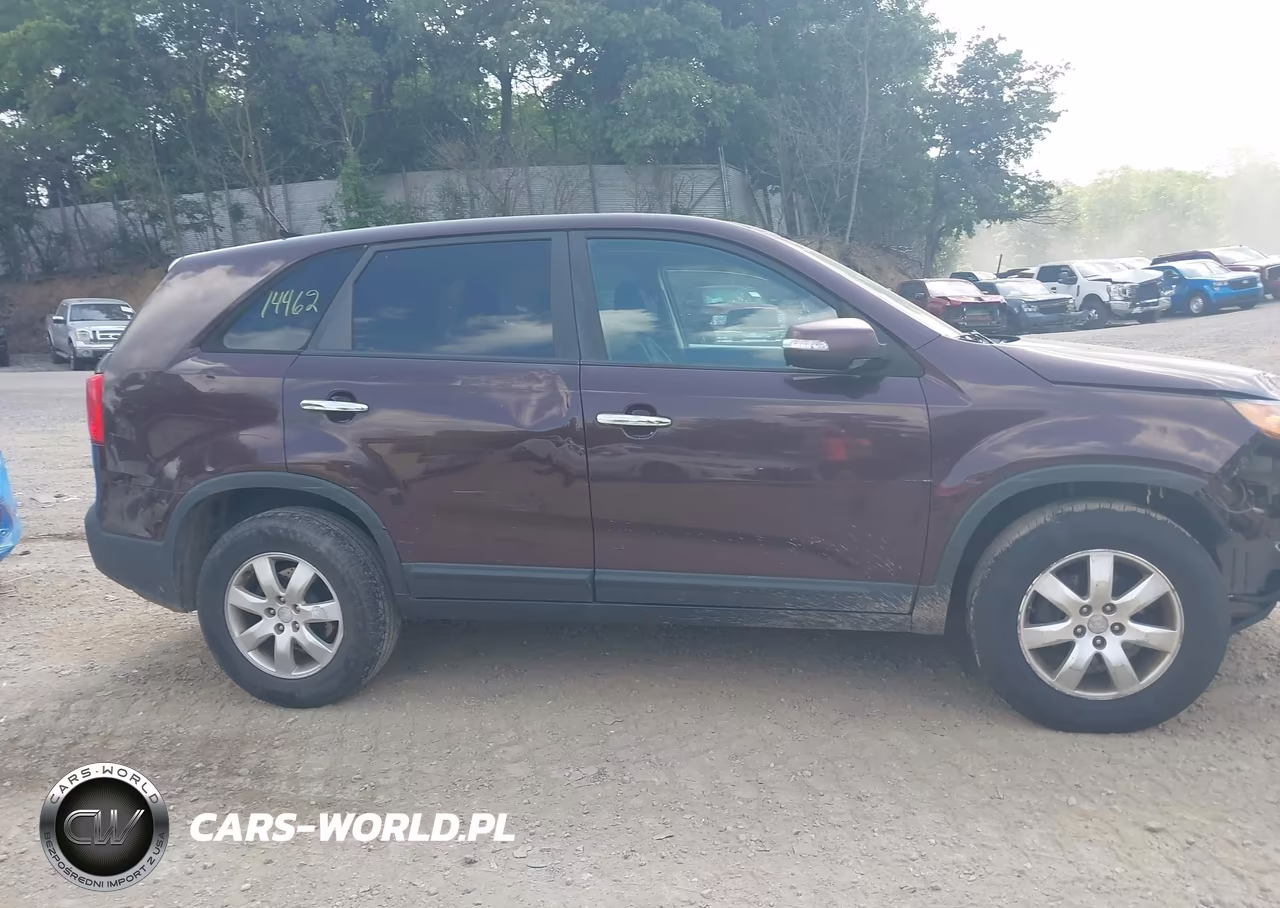 2011 Kia Sorento Lx VIN:5XYKT3A11BG147255 - 13