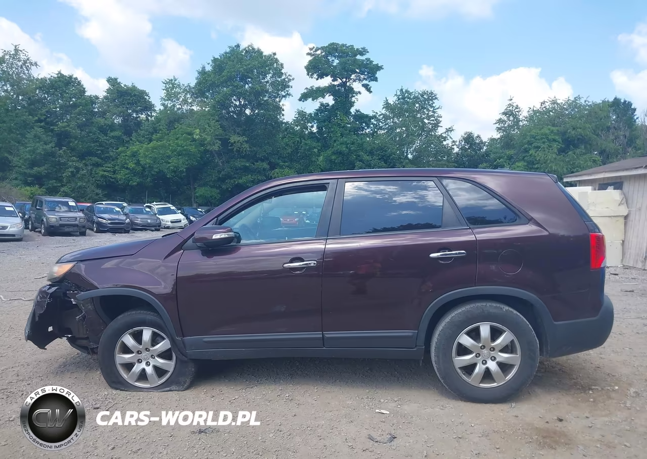 2011 Kia Sorento Lx VIN:5XYKT3A11BG147255 - 14