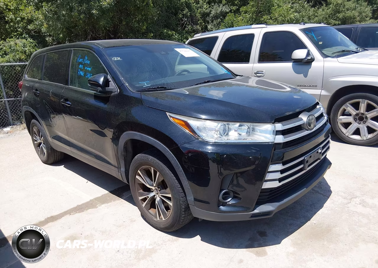 2019 Toyota Highlander Le – zdjęcie 1 z 16