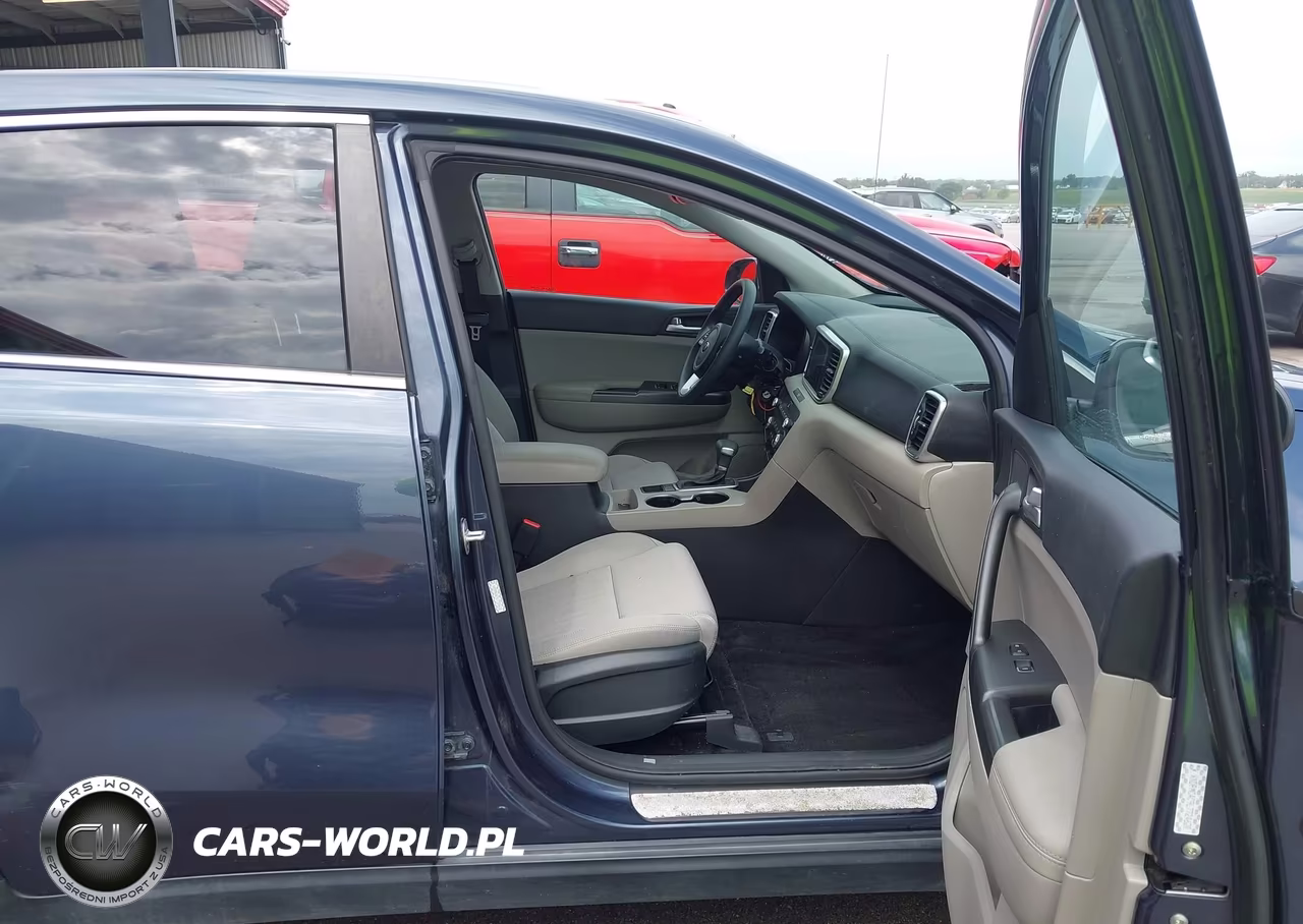2020 Kia Sportage Lx VIN:KNDPMCAC9L7724620 - 5