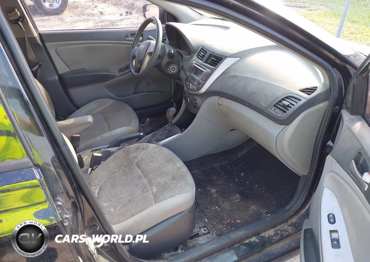 2015 Hyundai Accent Gls VIN:KMHCT4AE6FU867552 - 5