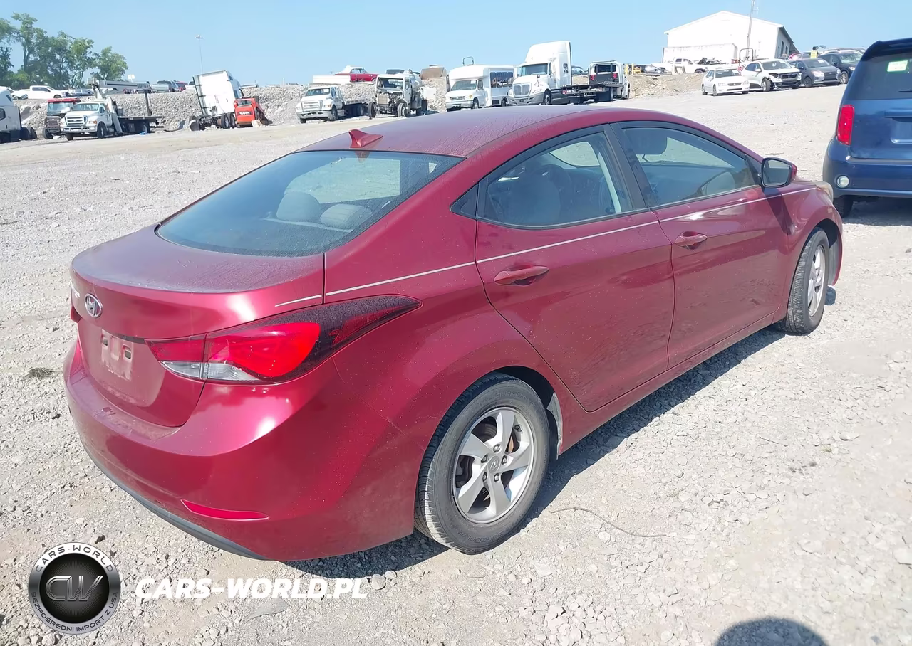2015 Hyundai Elantra Se VIN:5NPDH4AE4FH585978 - 4