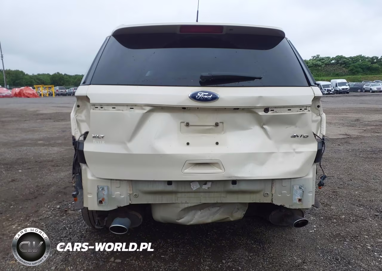 2018 Ford Explorer Xlt VIN:1FM5K8D8XJGA33574 - 6