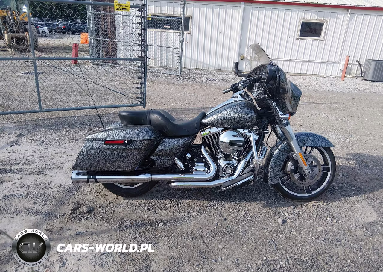 2014 Harley-Davidson Flhxs Street Glide Special VIN:1HD1KRM17EB650038 - 11