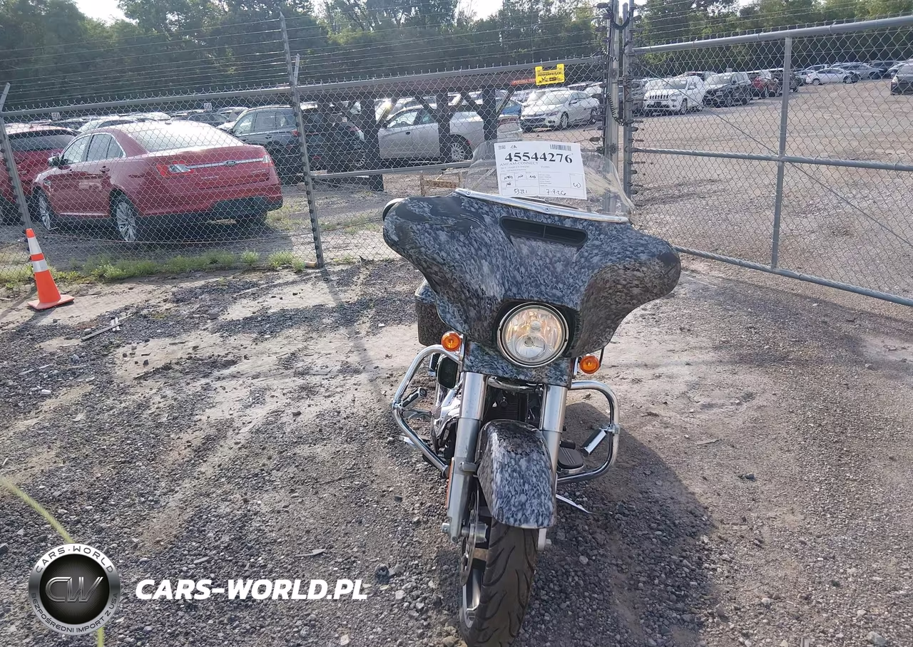 2014 Harley-Davidson Flhxs Street Glide Special VIN:1HD1KRM17EB650038 - 5