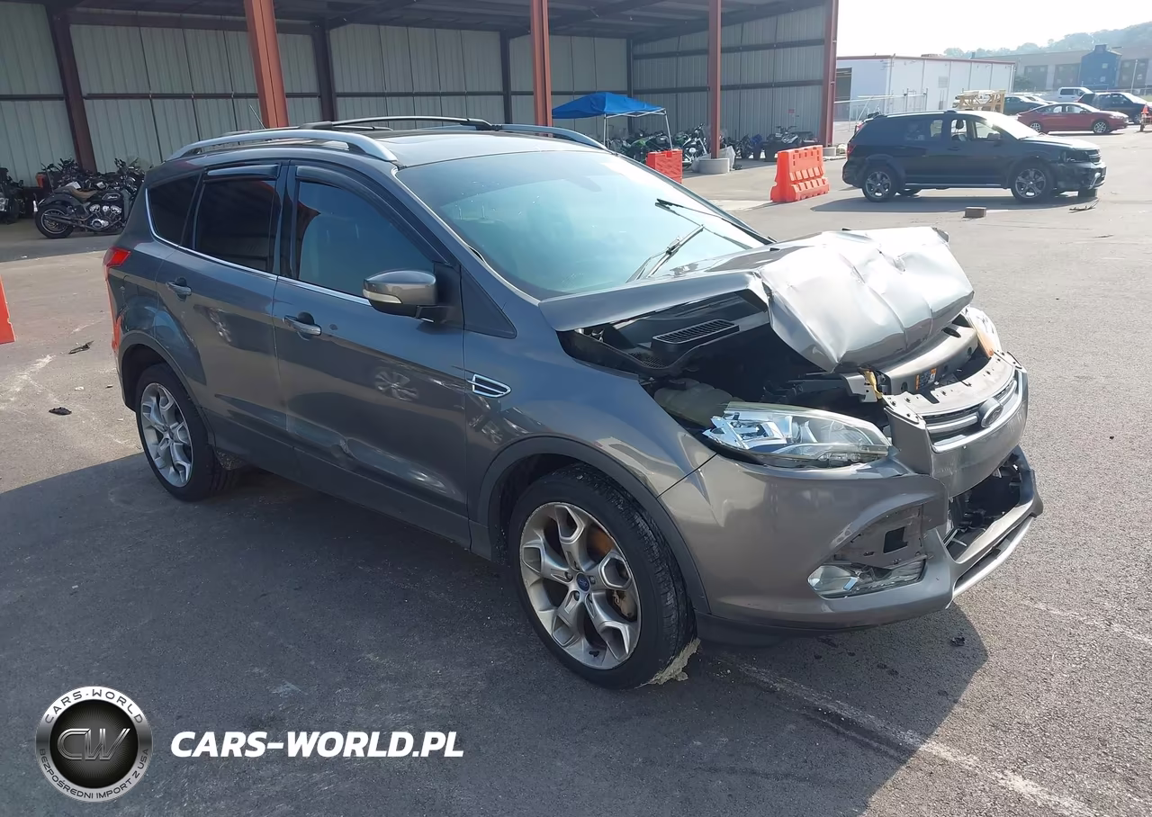 2013 Ford Escape Titanium – zdjęcie 1 z 15