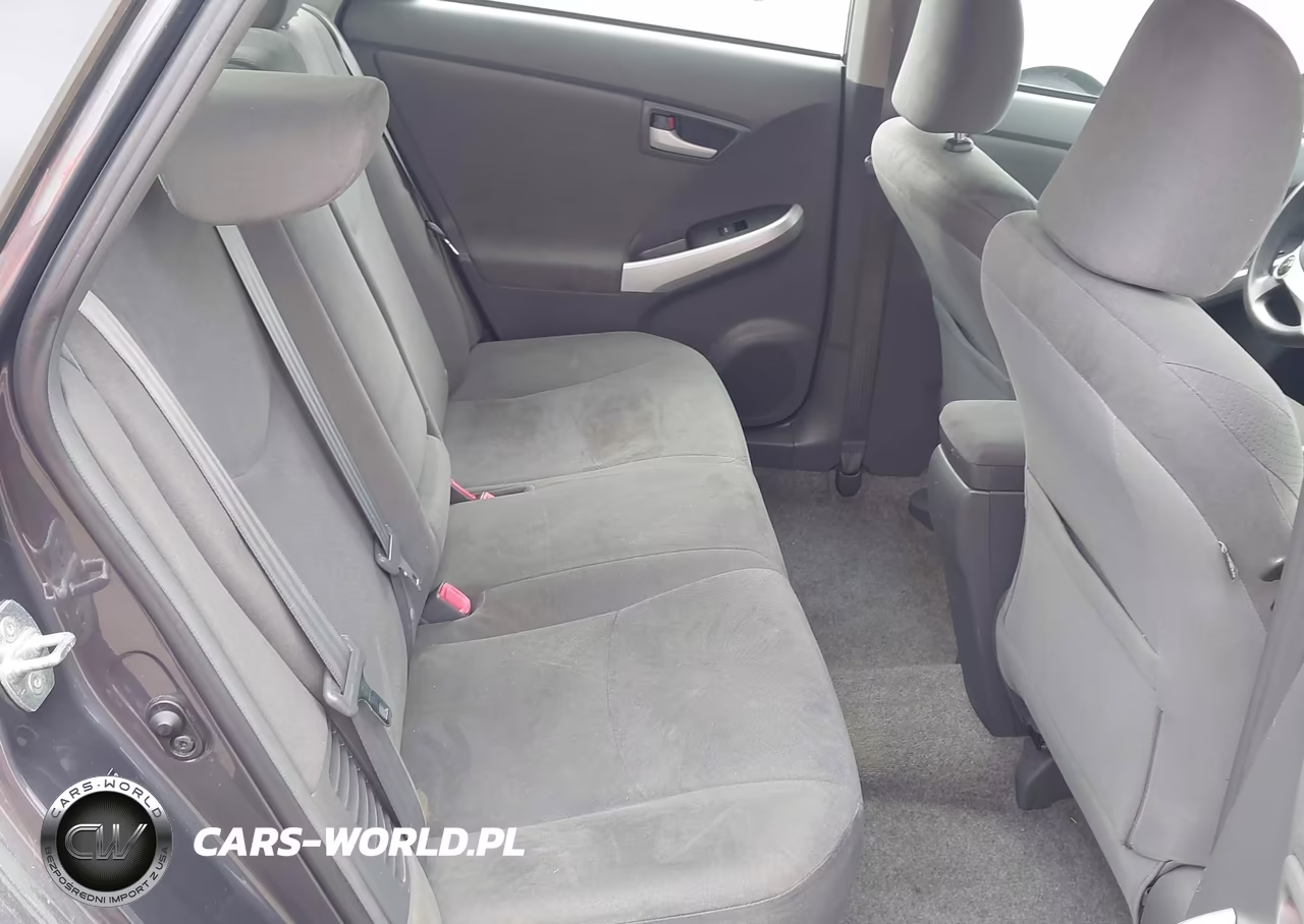 2011 Toyota Prius Two VIN:JTDKN3DU0B5327612 - 8