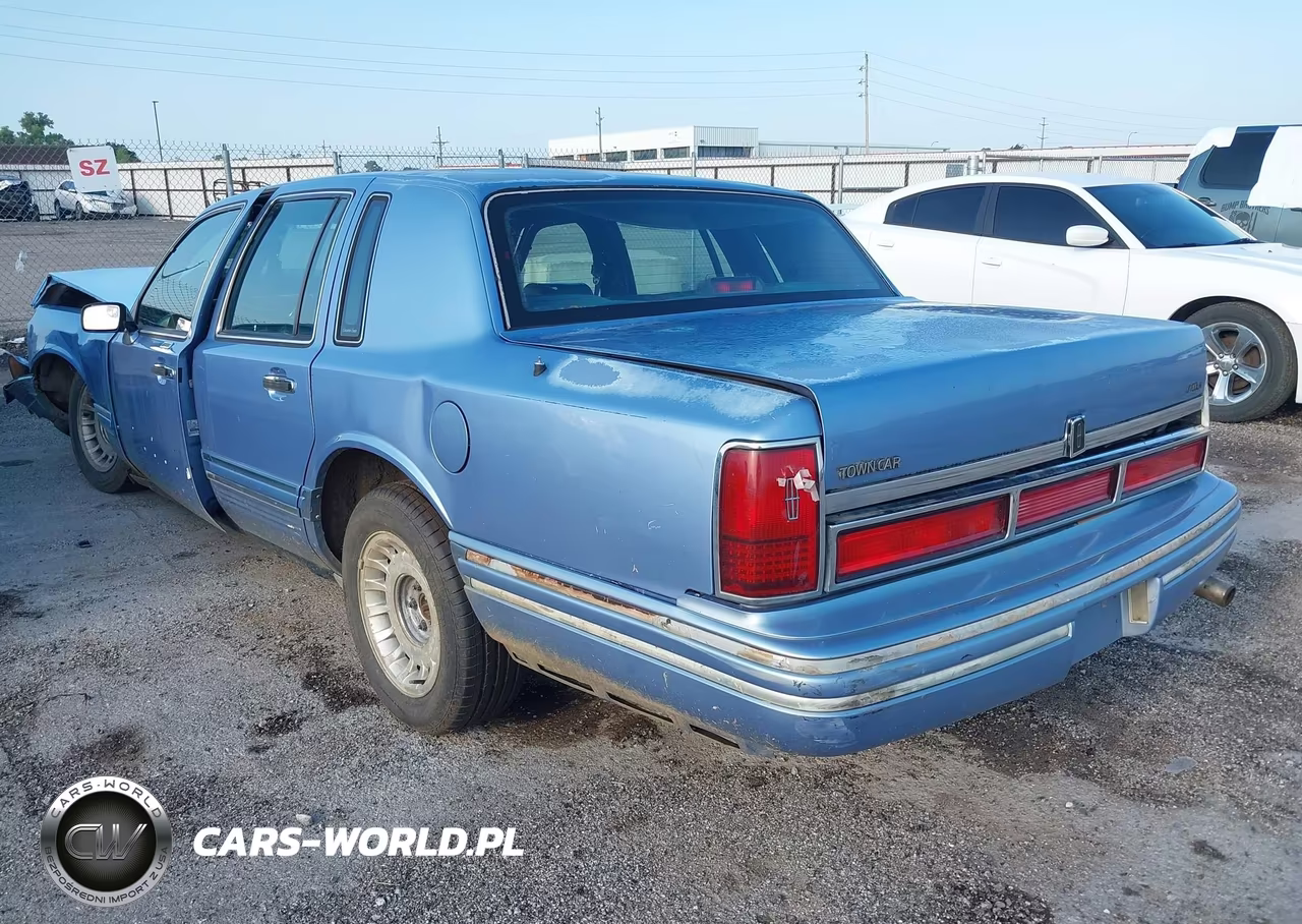 1994 Lincoln Town Car Executive VIN:1LNLM81W8RY754521 - 3