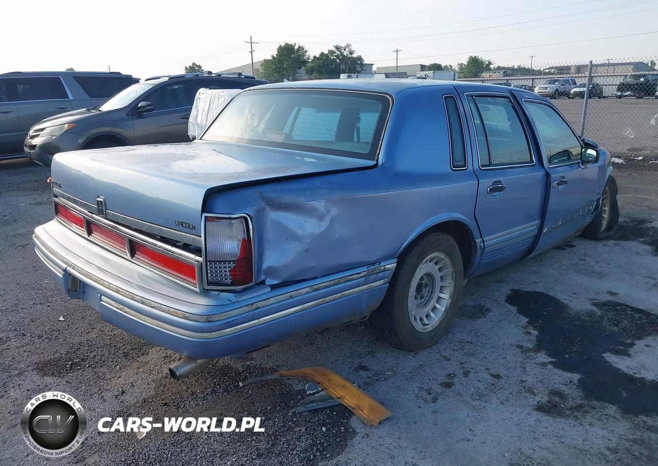 1994 Lincoln Town Car Executive VIN:1LNLM81W8RY754521 - 4