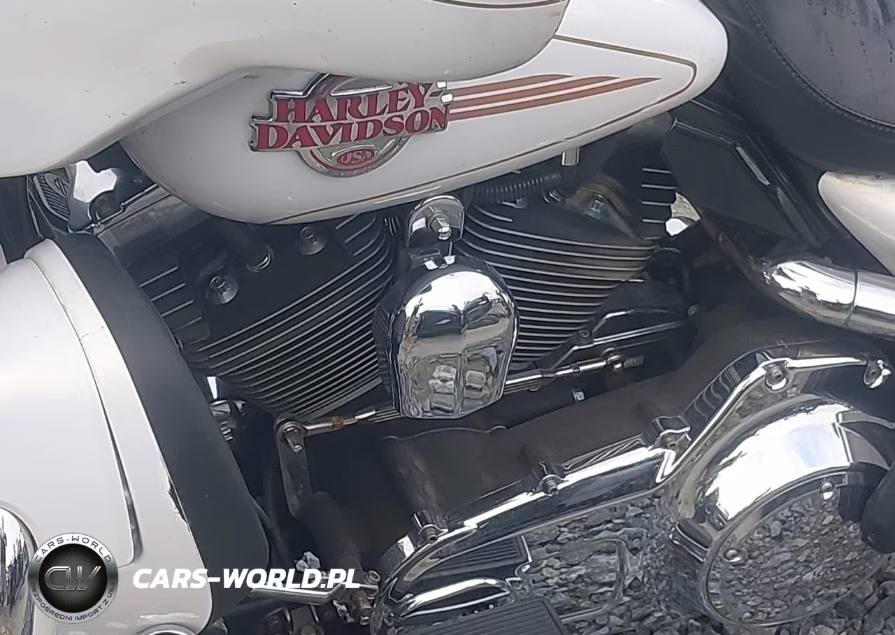 2007 Harley-Davidson Flhtcui VIN:1HD1FC41X7Y681155 - 9