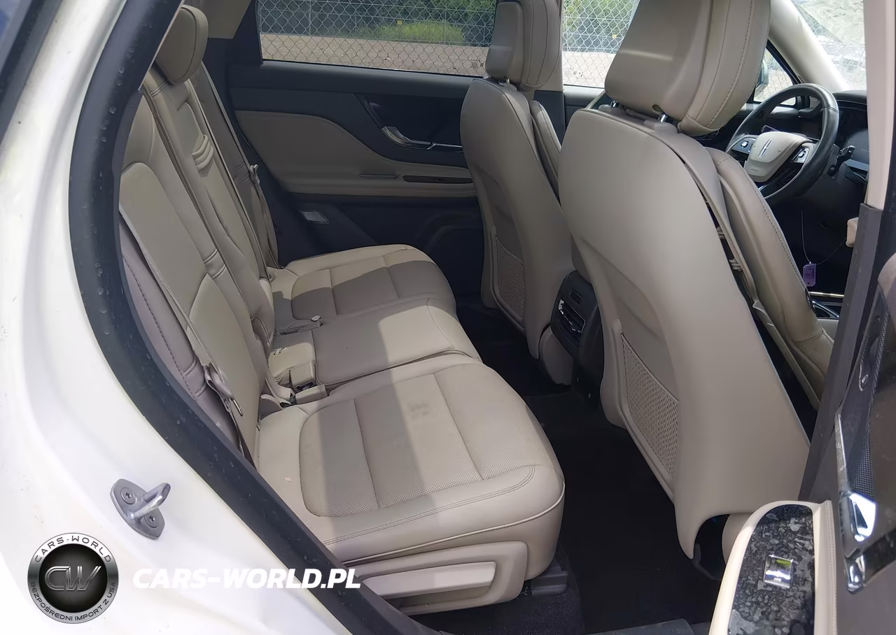 2023 Lincoln Corsair Reserve VIN:5LMCJ2DA0PUL17457 - 8