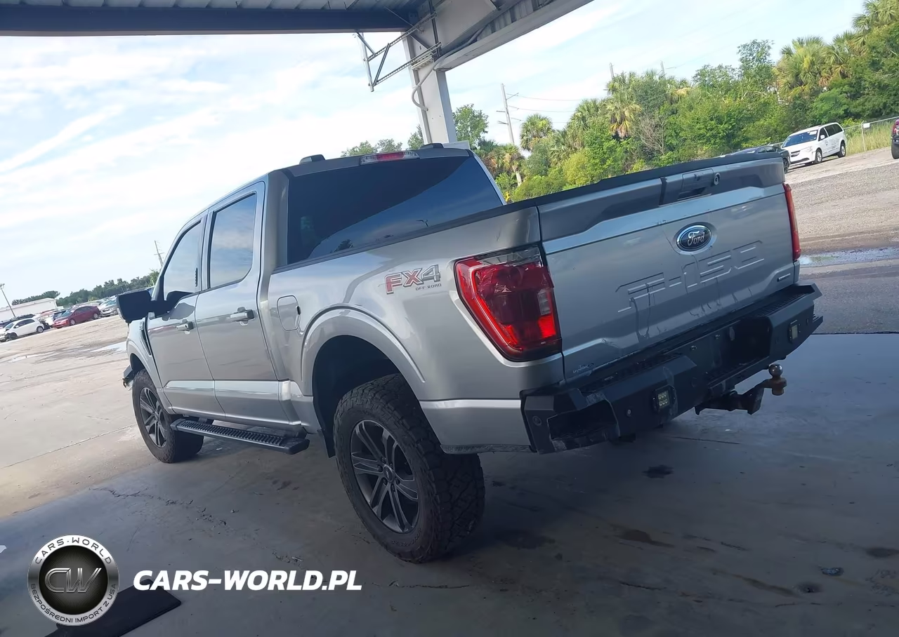 2023 Ford F-150 Xlt VIN:1FTFW1E83PFA89051 - 13