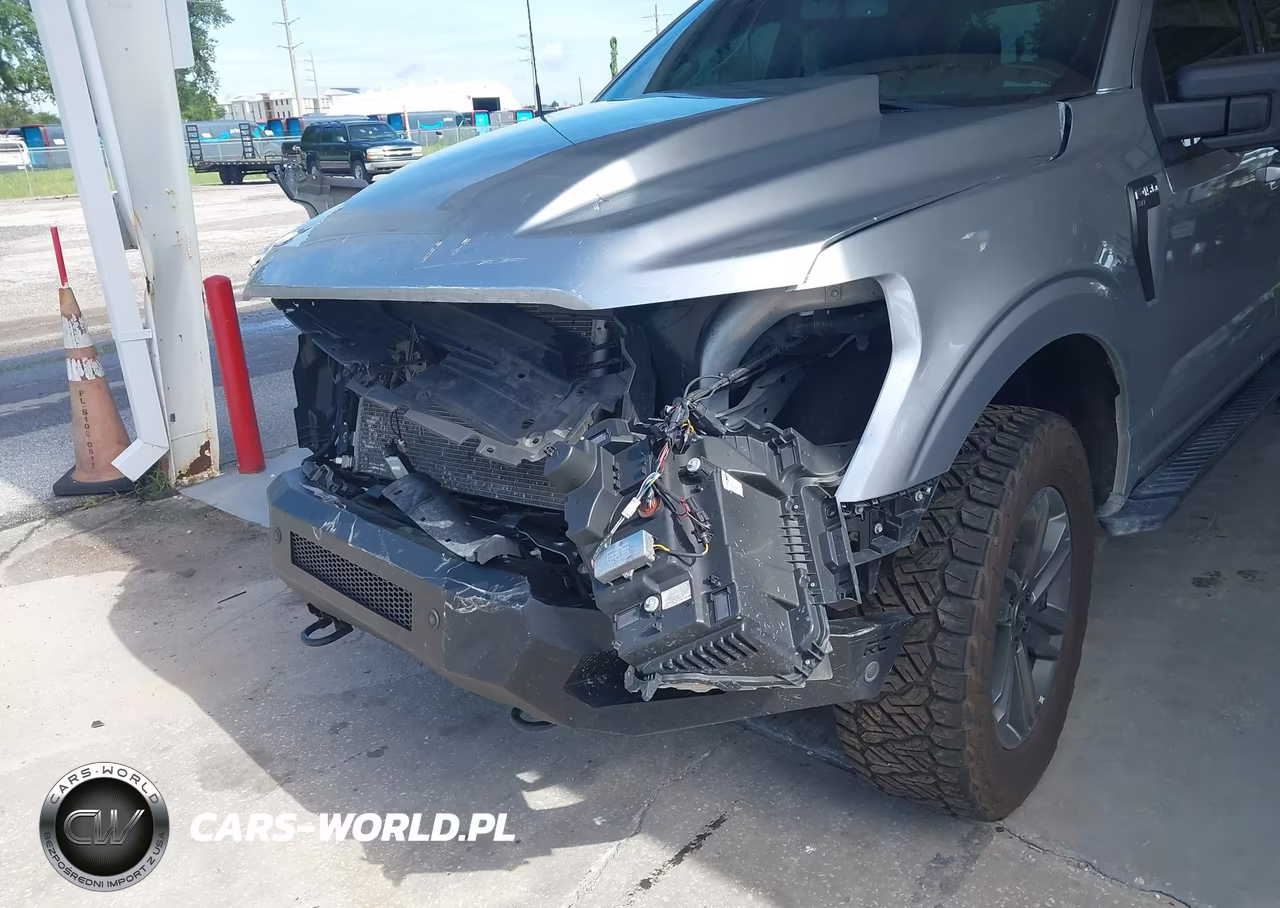 2023 Ford F-150 Xlt VIN:1FTFW1E83PFA89051 - 6
