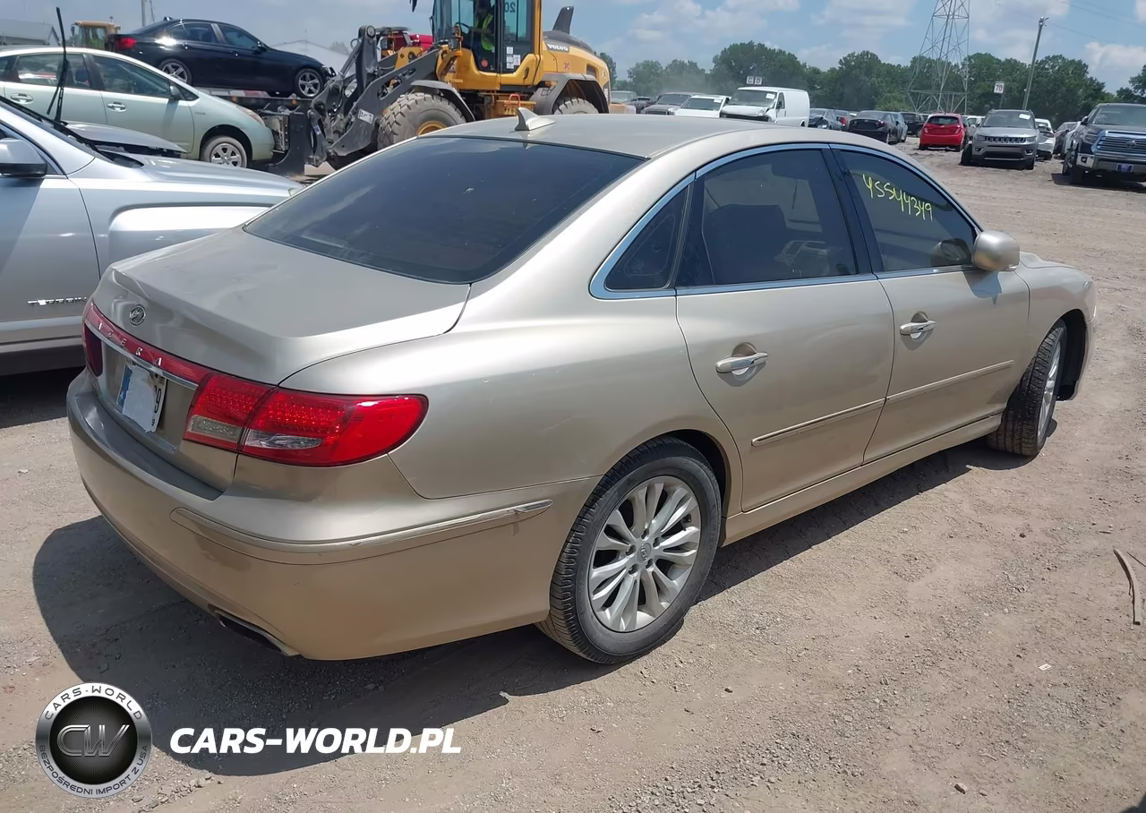 2011 Hyundai Azera Gls VIN:KMHFC4DD4BA533323 - 4