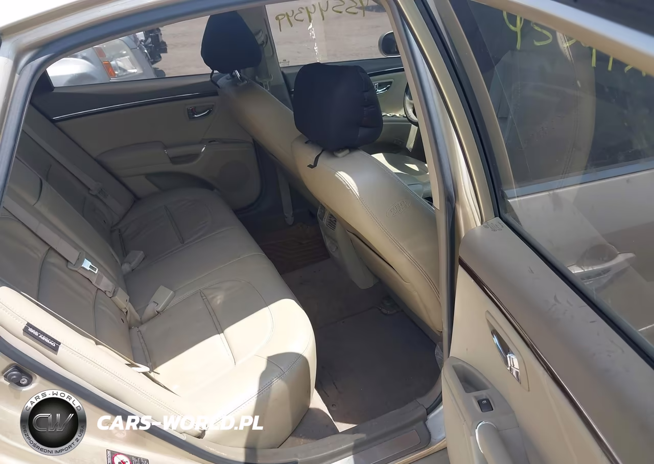 2011 Hyundai Azera Gls VIN:KMHFC4DD4BA533323 - 8