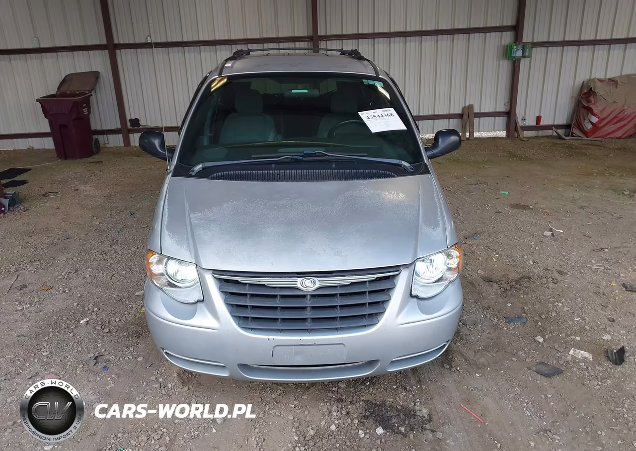 2005 Chrysler Town & Country Touring VIN:2C4GP54L45R157331 - 12
