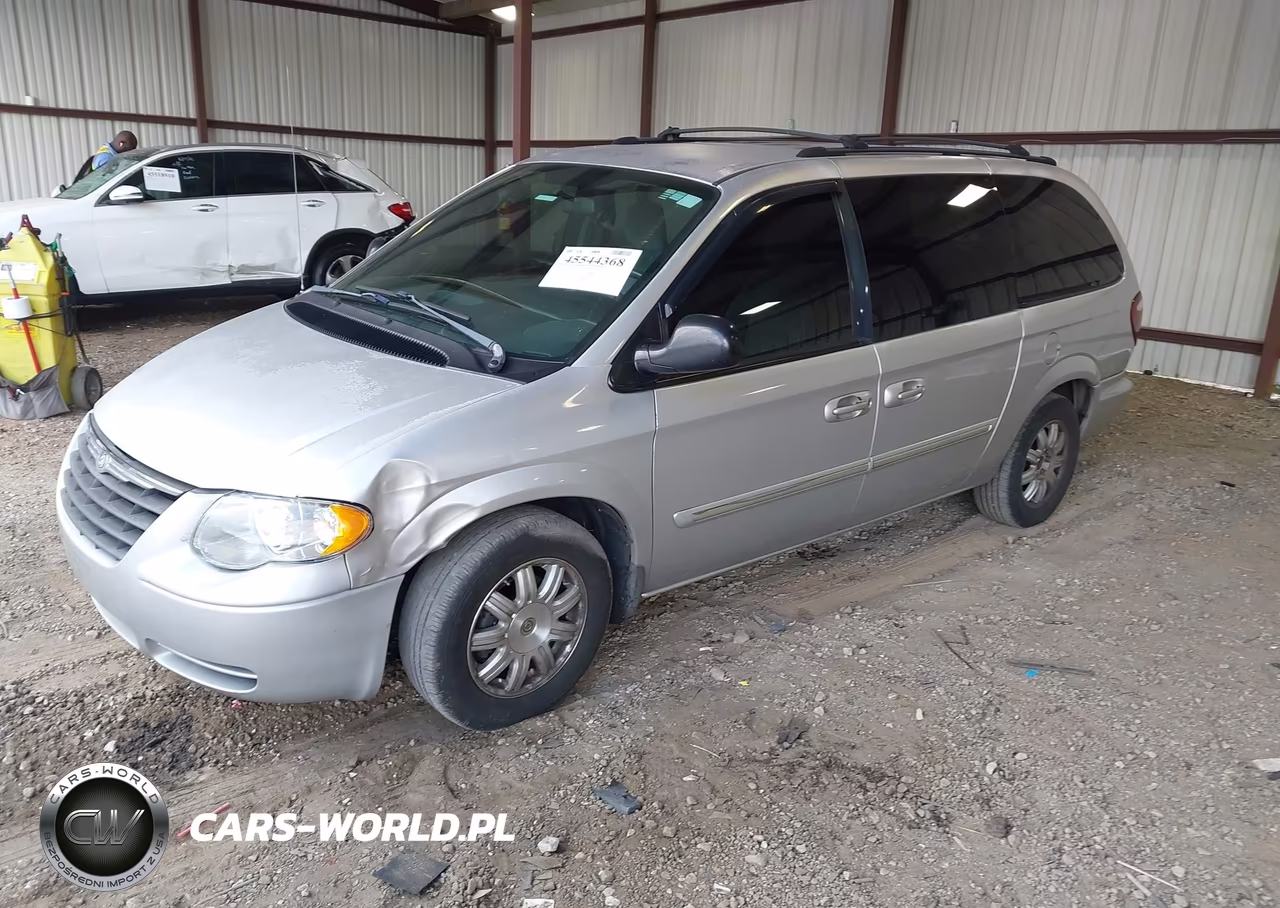 2005 Chrysler Town & Country Touring VIN:2C4GP54L45R157331 - 2