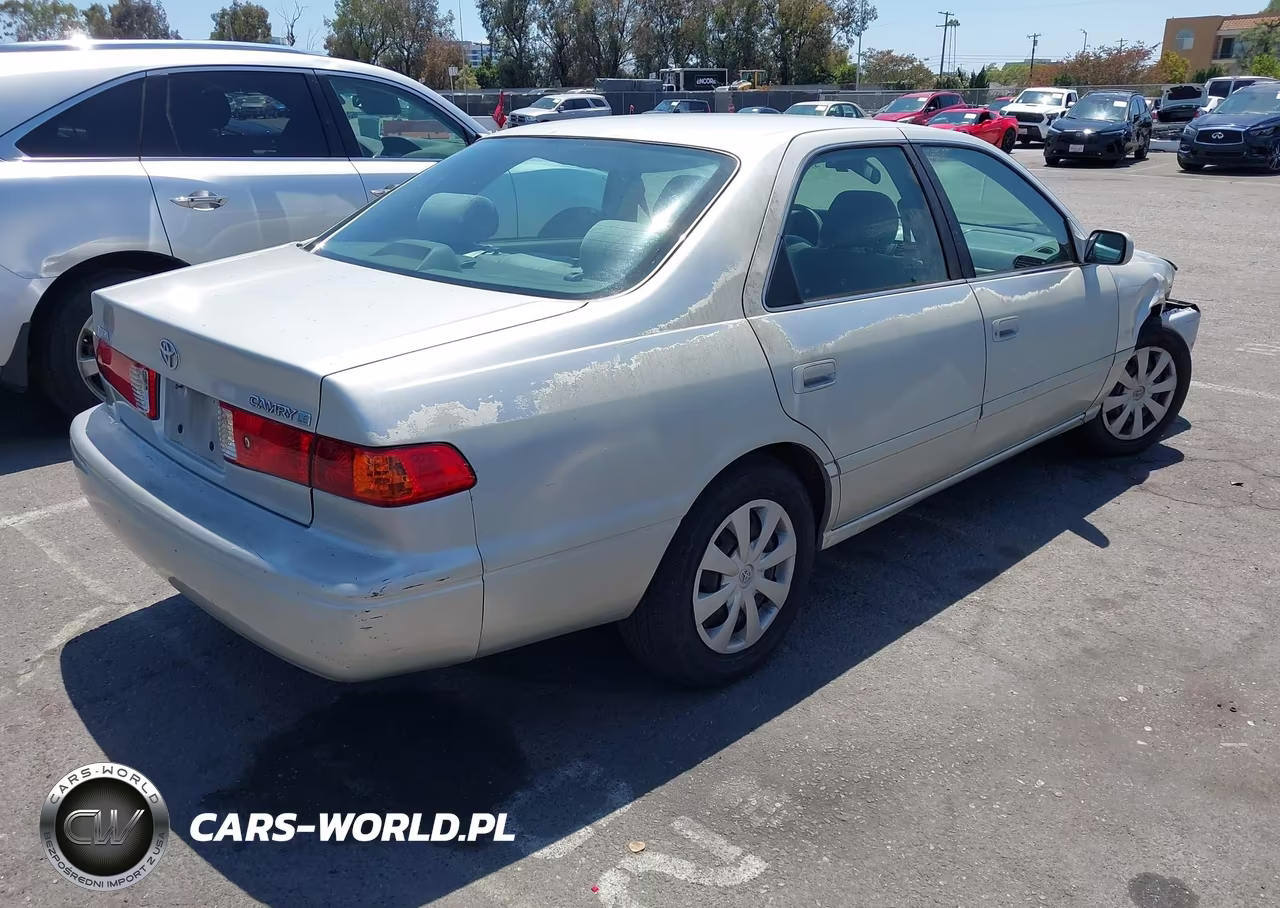 2001 Toyota Camry Le VIN:4T1BG22K41U828251 - 4