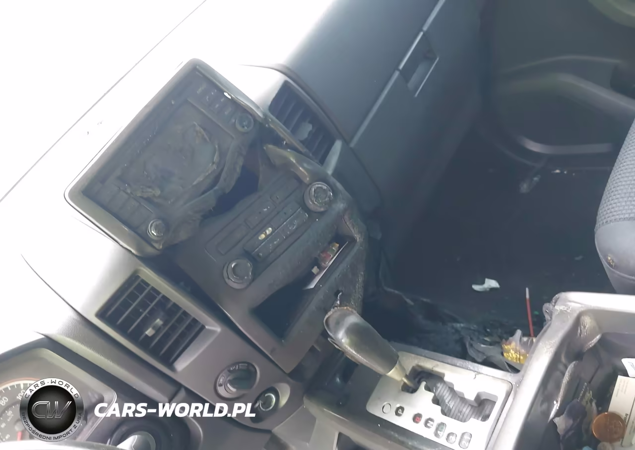 2015 Nissan Titan Sv VIN:1N6BA0EC1FN507992 - 6