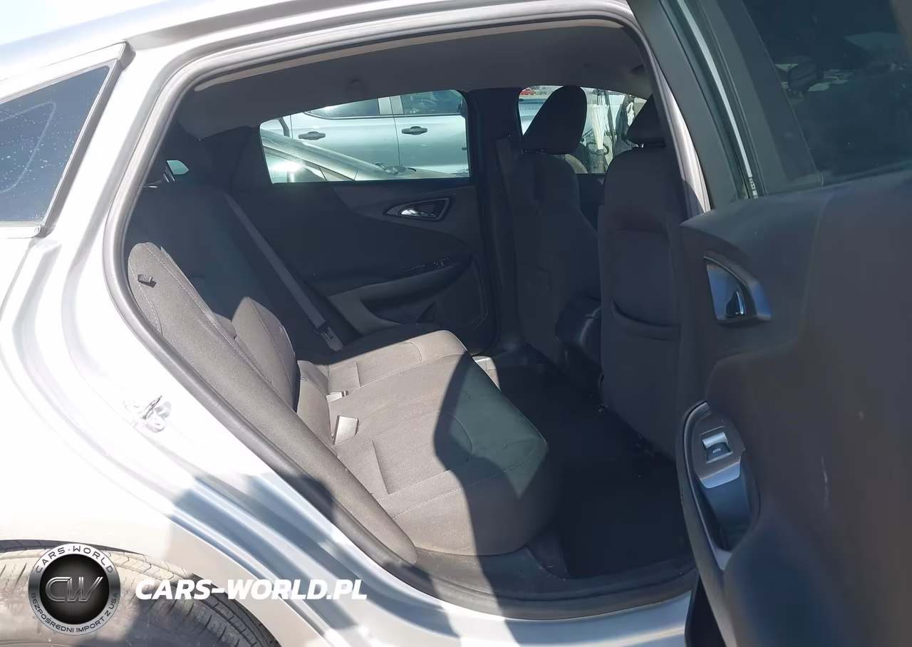 2019 Chevrolet Malibu 1Ls VIN:1G1ZB5STXKF225427 - 8