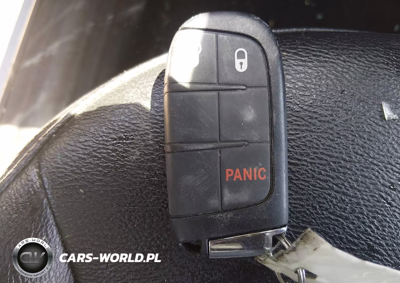 2025 Jeep Compass Latitude 4X4 VIN:3C4NJDBN4ST504074 - 11