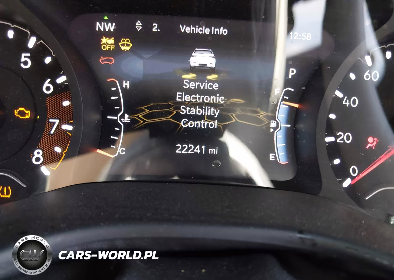 2025 Jeep Compass Latitude 4X4 VIN:3C4NJDBN4ST504074 - 15