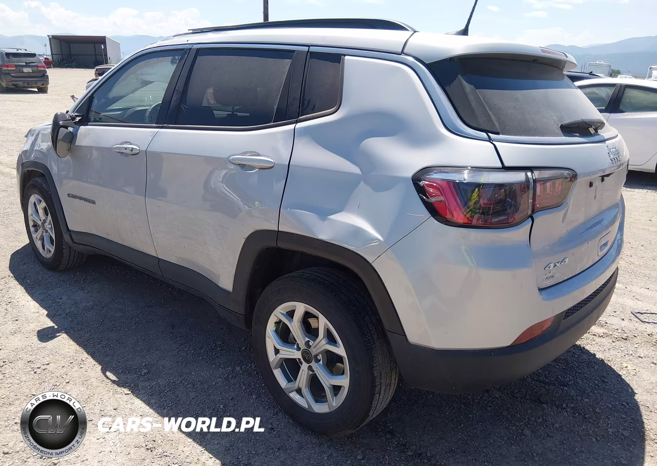 2025 Jeep Compass Latitude 4X4 VIN:3C4NJDBN4ST504074 - 3