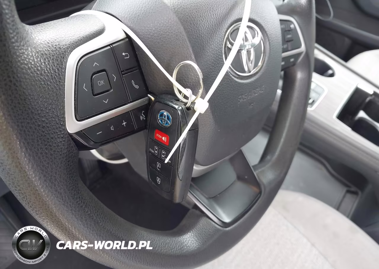 2021 Toyota Sienna Le VIN:5TDKRKEC7MS045811 - 11