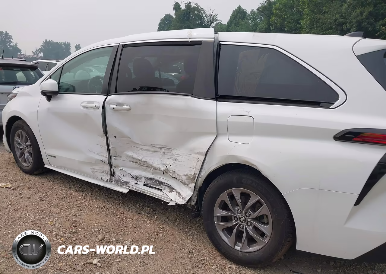 2021 Toyota Sienna Le VIN:5TDKRKEC7MS045811 - 18