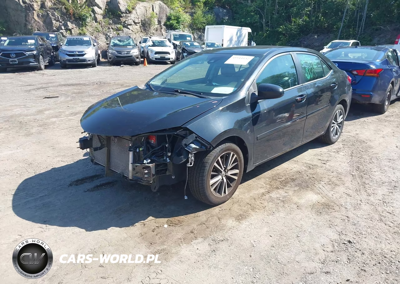 2018 Toyota Corolla Le VIN:2T1BURHE4JC982110 - 2
