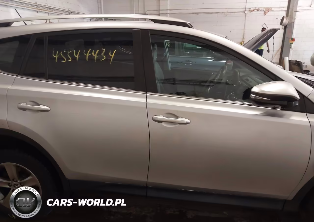 2015 Toyota Rav4 Xle VIN:2T3RFREV1FW241990 - 13