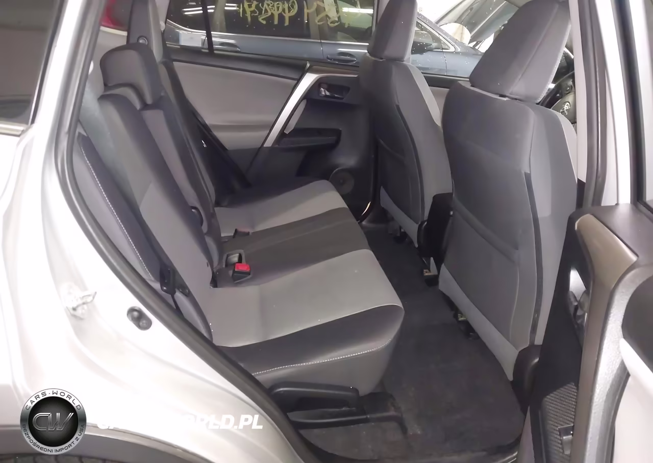 2015 Toyota Rav4 Xle VIN:2T3RFREV1FW241990 - 8