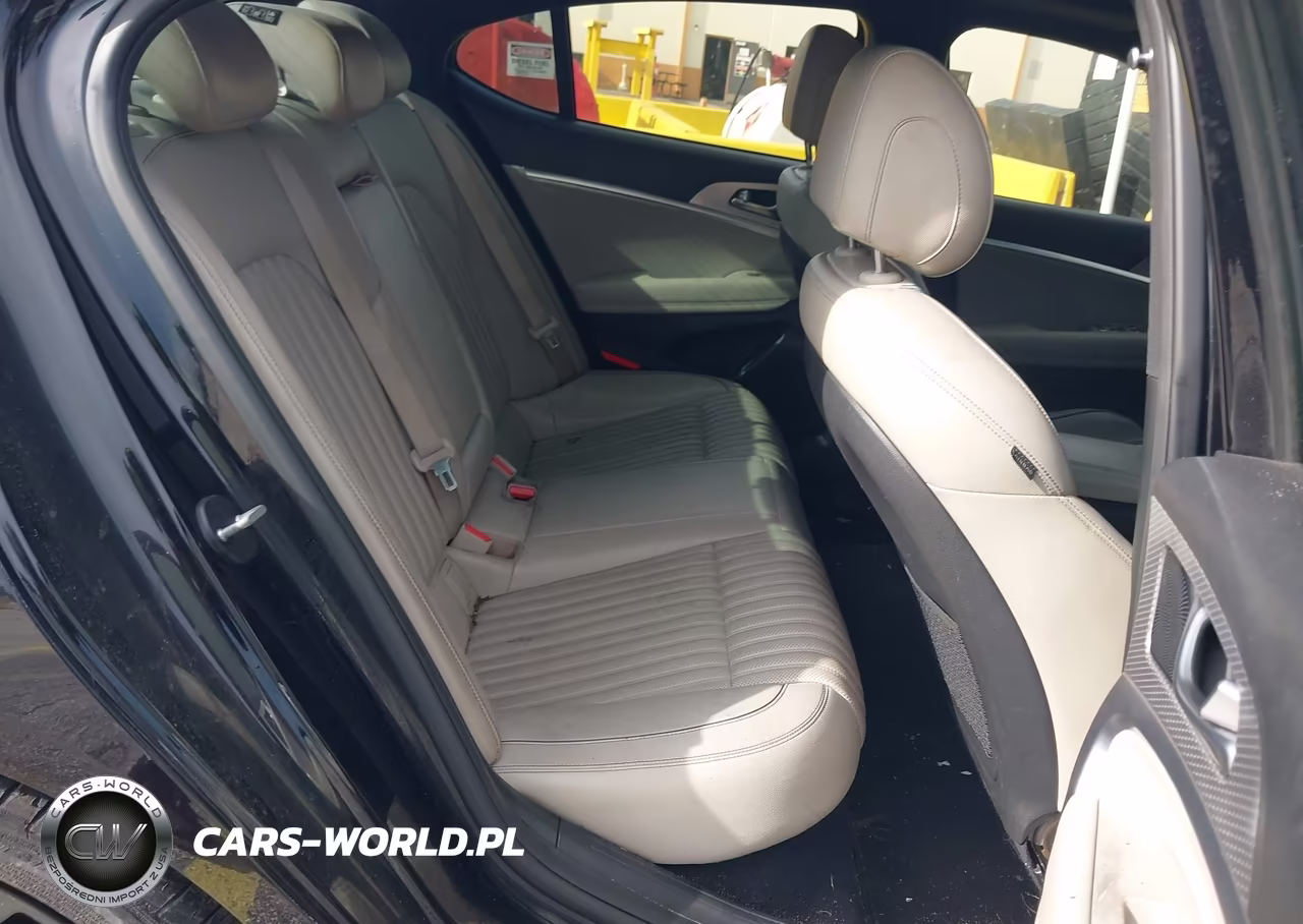 2022 Genesis G70 3.3T Awd VIN:KMTG54TE5NU081657 - 8
