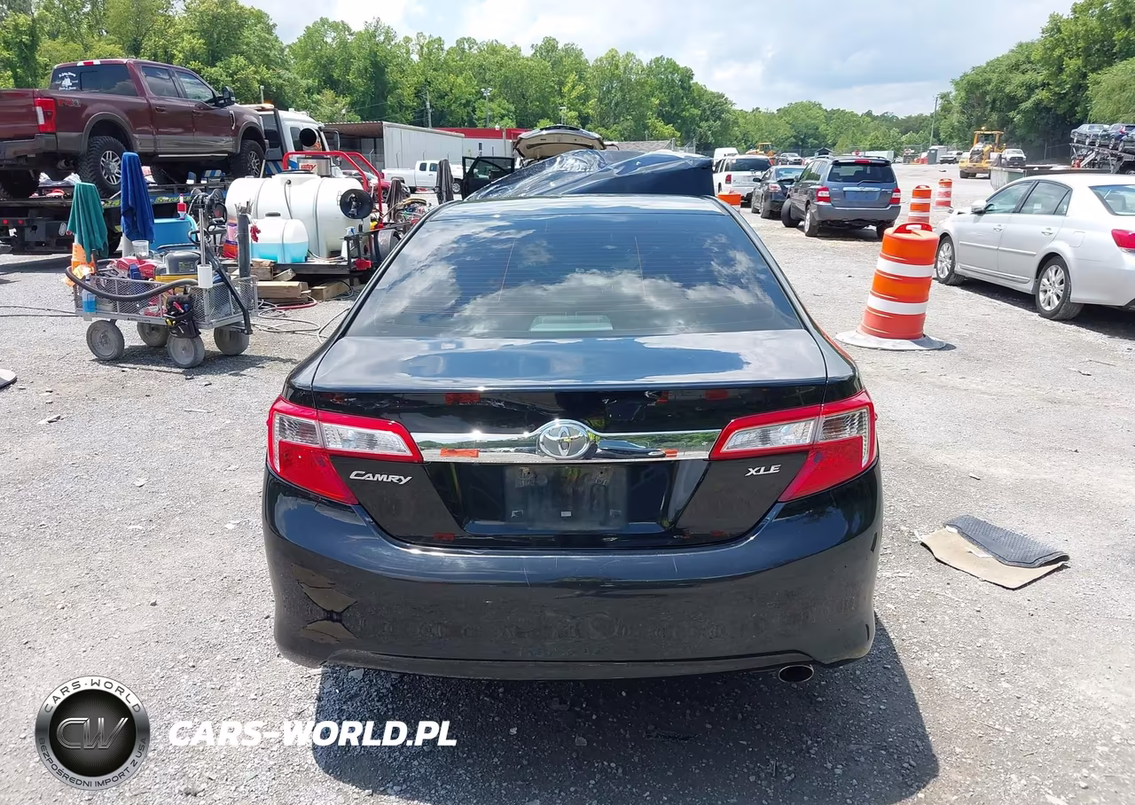 2014 Toyota Camry Xle VIN:4T4BF1FK4ER376112 - 16