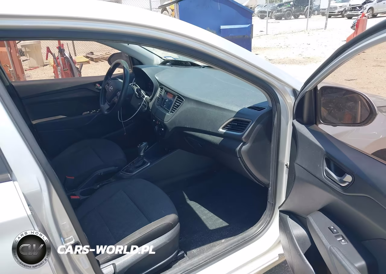 2019 Hyundai Accent Se VIN:3KPC24A3XKE050275 - 5