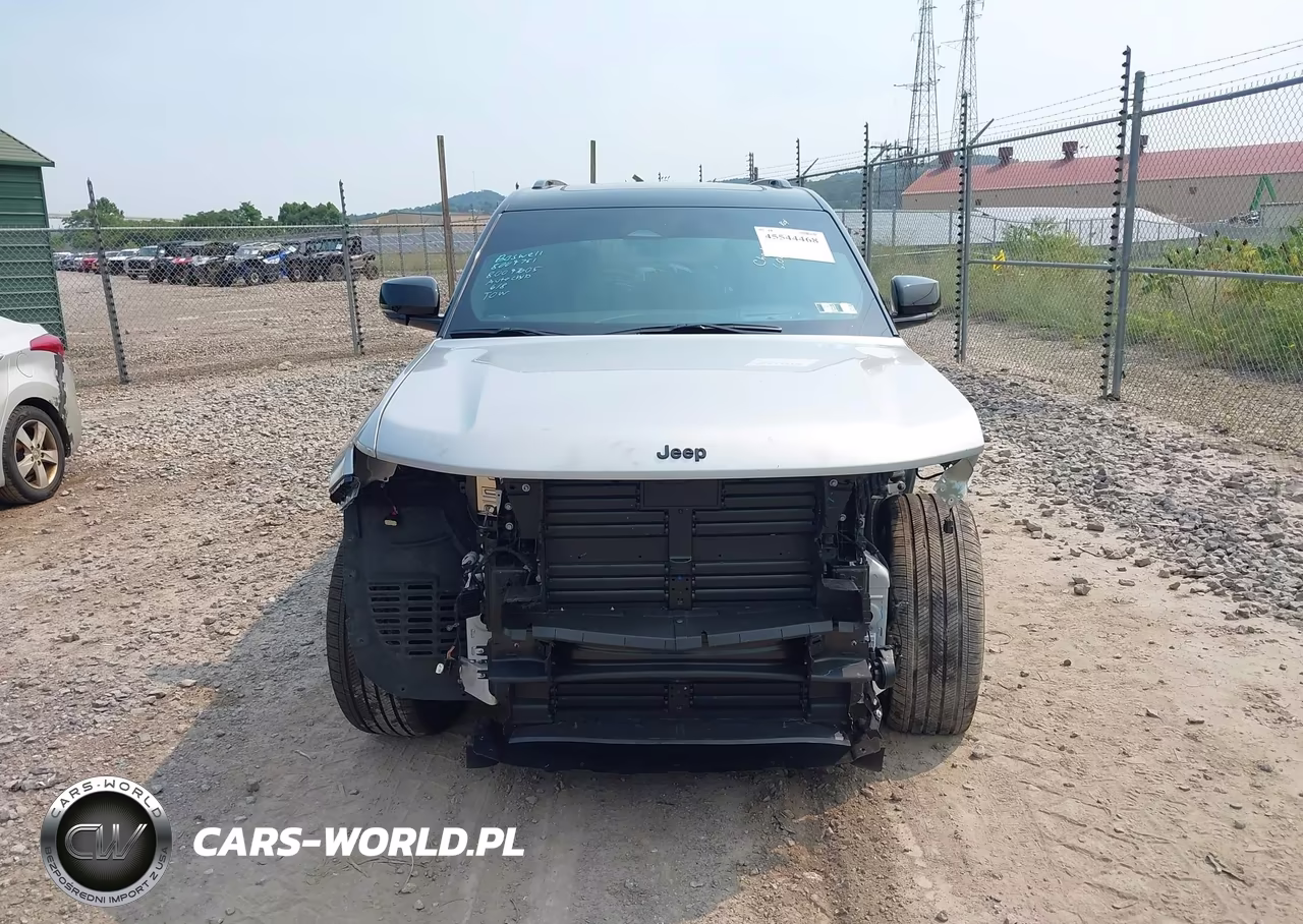 2026 Jeep Grand Cherokee L Summit 4X4 VIN:1C4RJKER1T8566388 - 12
