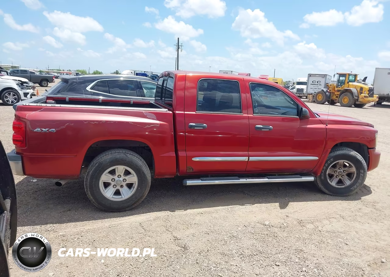 2008 Dodge Dakota Laramie VIN:1D7HW58N08S633554 - 13