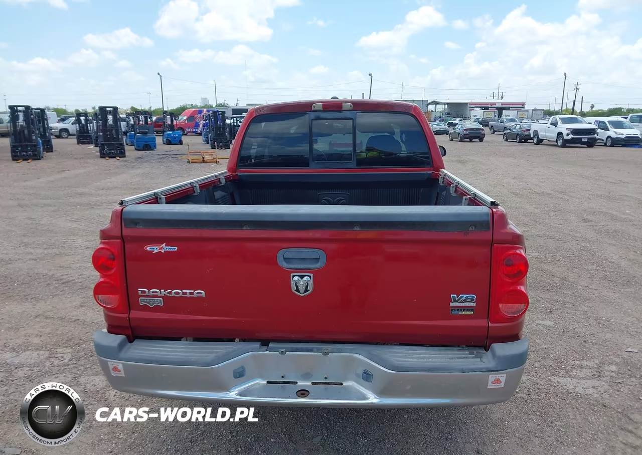 2008 Dodge Dakota Laramie VIN:1D7HW58N08S633554 - 16
