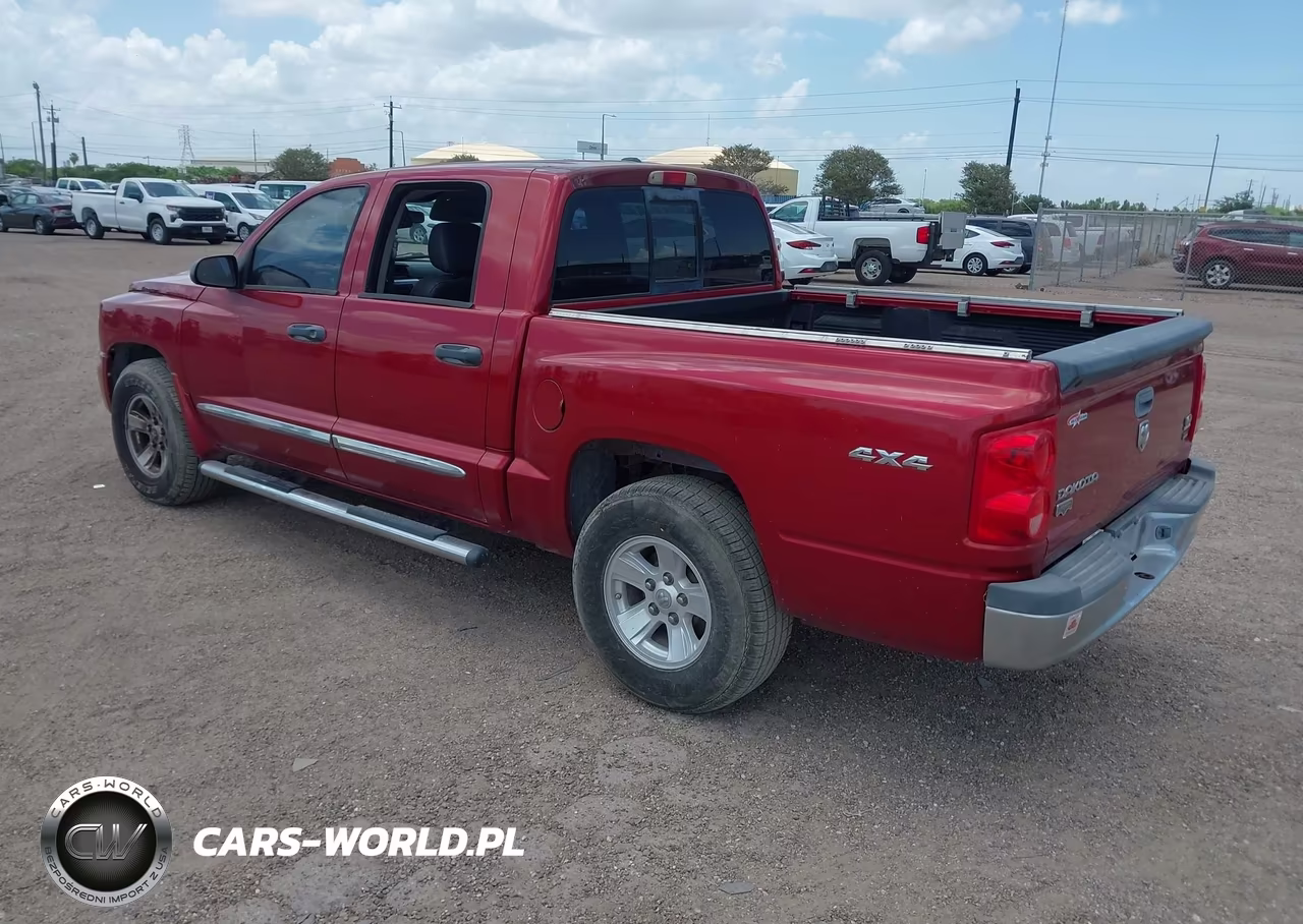2008 Dodge Dakota Laramie VIN:1D7HW58N08S633554 - 3