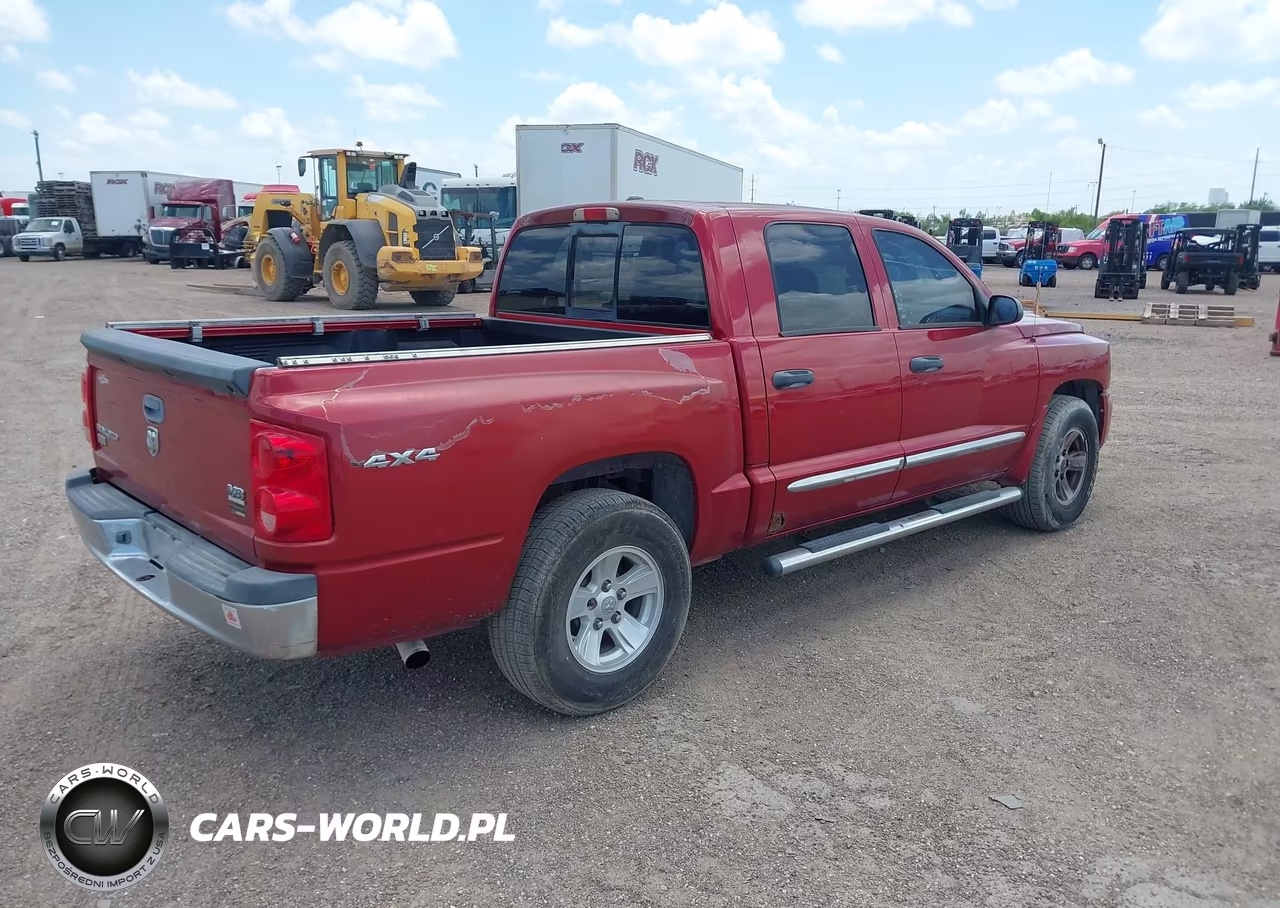 2008 Dodge Dakota Laramie VIN:1D7HW58N08S633554 - 4