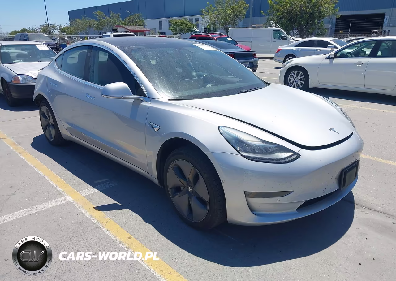2018 Tesla Model 3 – zdjęcie 1 z 21