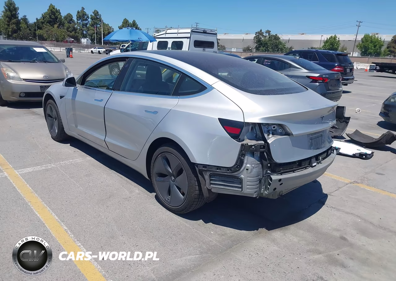 2018 Tesla Model 3 VIN:5YJ3E1EA5JF030653 - 3
