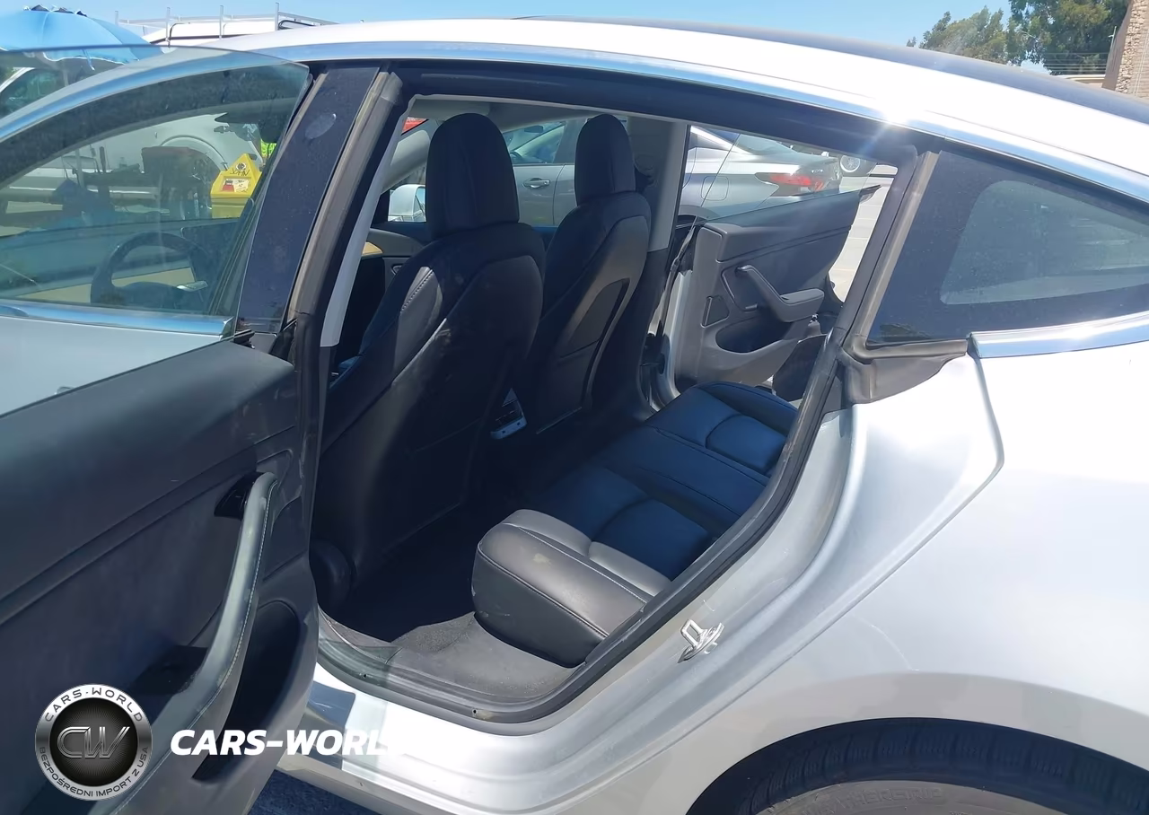 2018 Tesla Model 3 VIN:5YJ3E1EA5JF030653 - 8